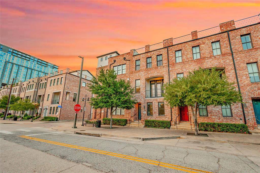 620 S Pearl Expressway, Dallas, TX 75201