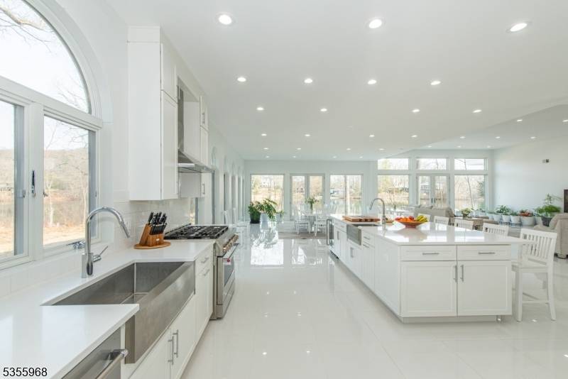 34 W Shore Rd, Mountain Lakes Boro, NJ 07046