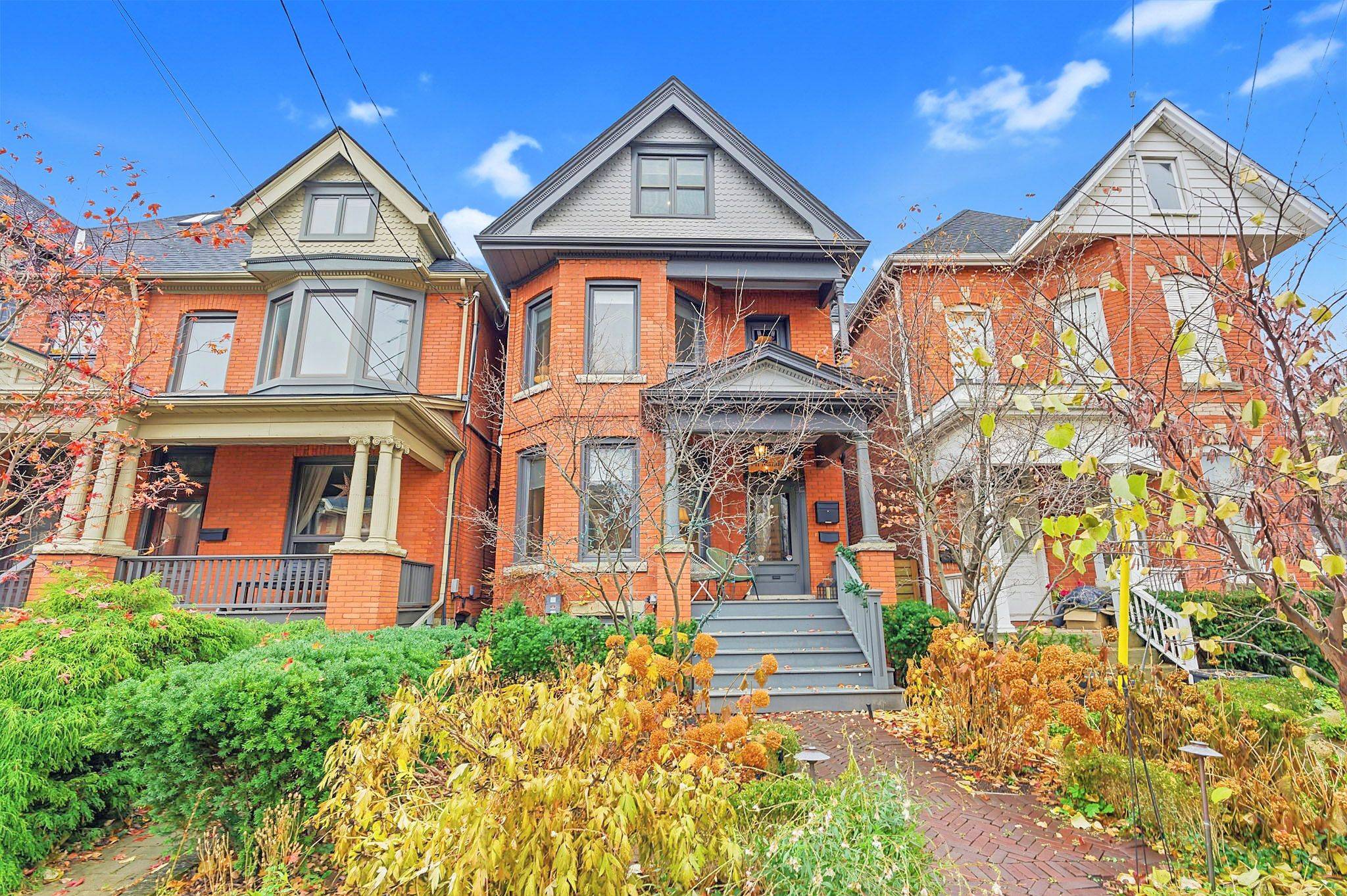 141 Markland ST, Hamilton, ON L8P 2K3