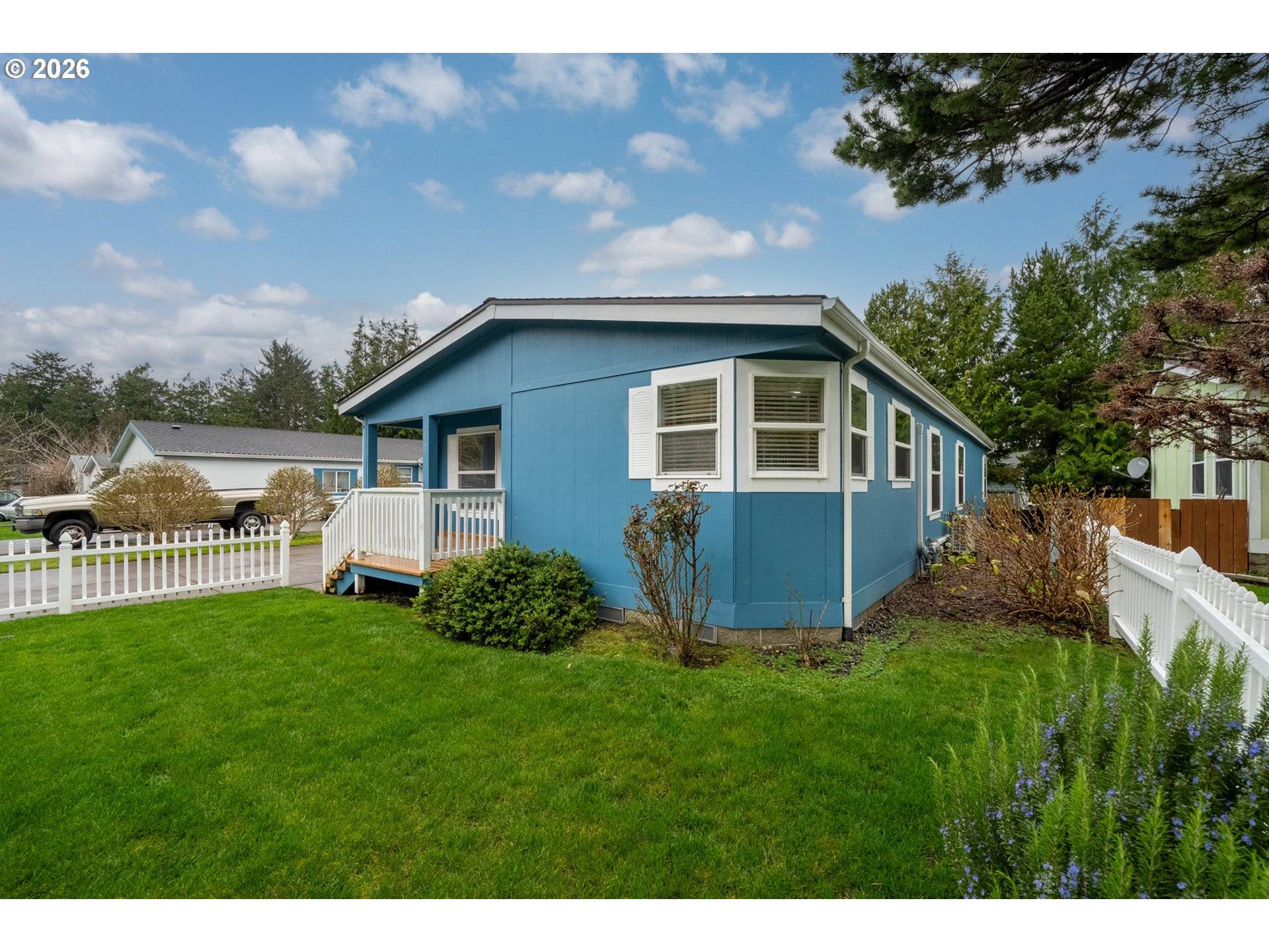 370 SE ANCHOR AVE, Depoe Bay, OR 97341