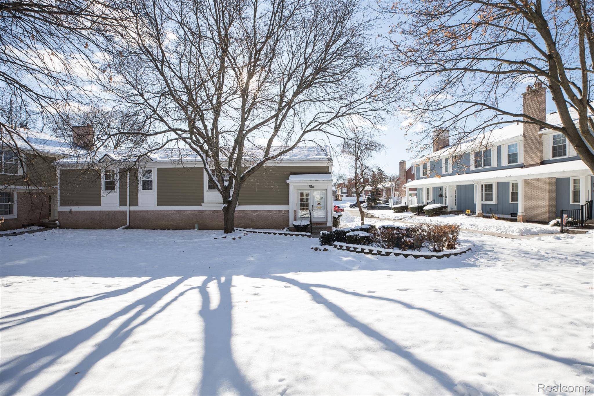 20940 E Glen Haven CIR #46, Novi, MI 48167