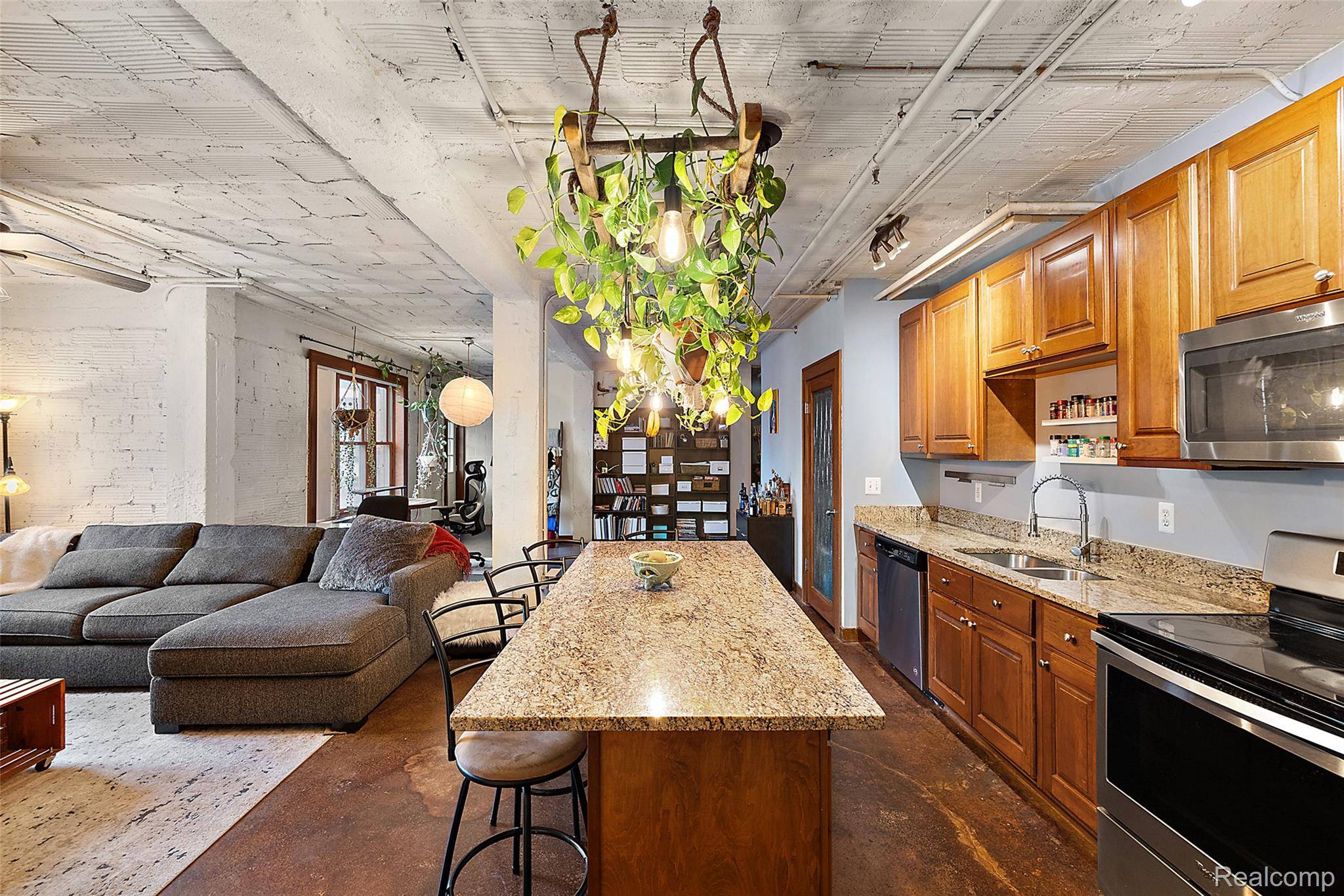 78 Watson ST, Detroit, MI 48201