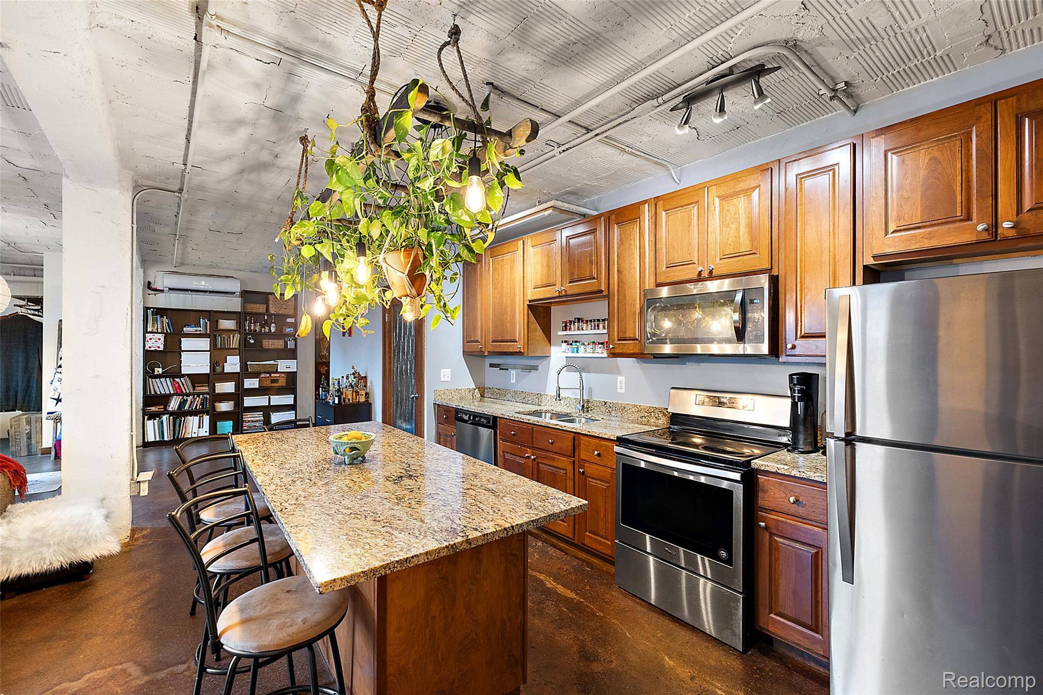 78 Watson ST, Detroit, MI 48201