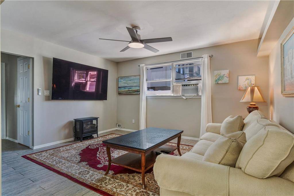 246 Beach 130th ST, Belle Harbor, NY 11694