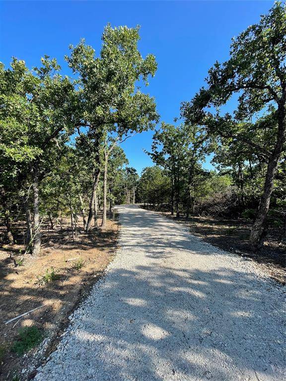 208 Red Top Road, Valley View, TX 76272