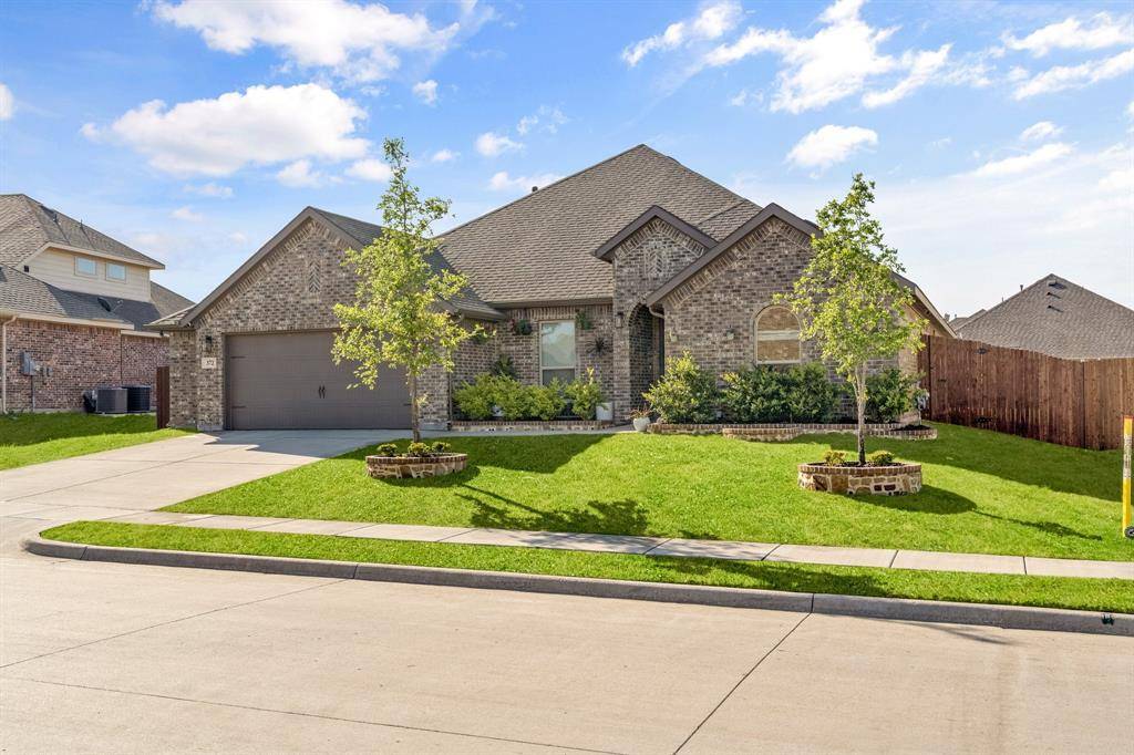 372 Chapel Hill Drive, Forney, TX 75126