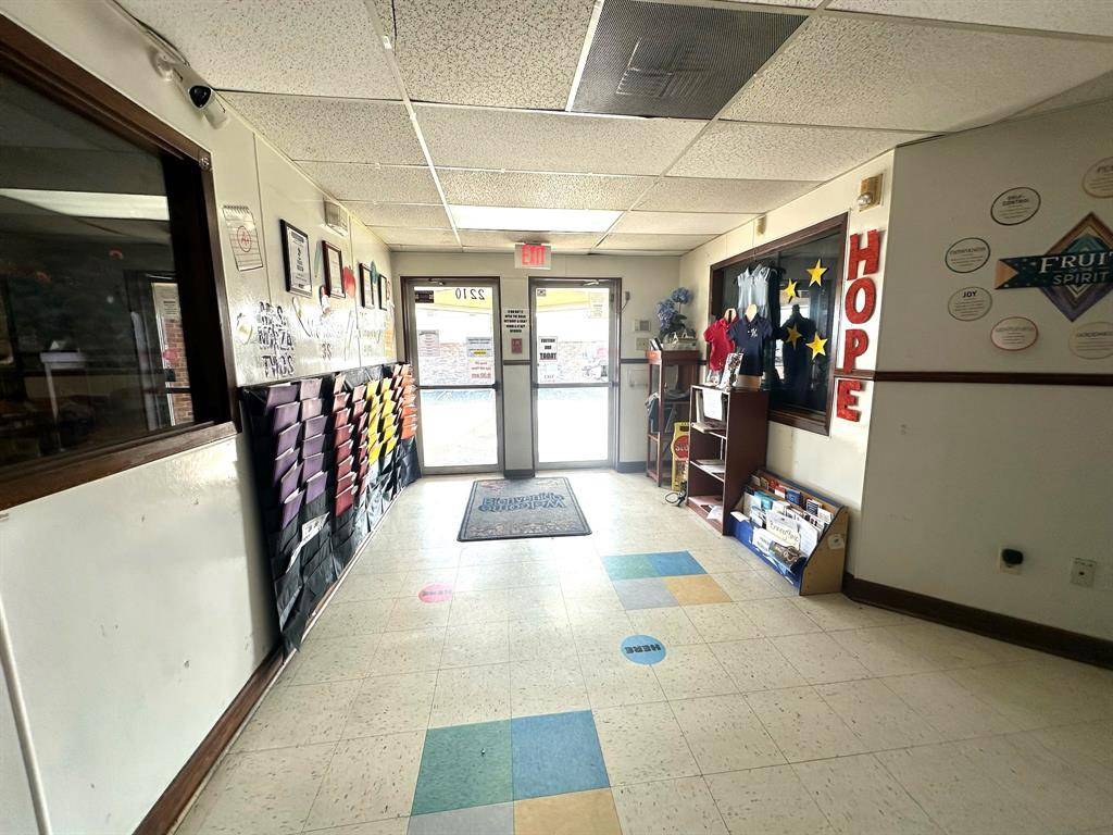 2210 Kelly Boulevard, Carrollton, TX 75006