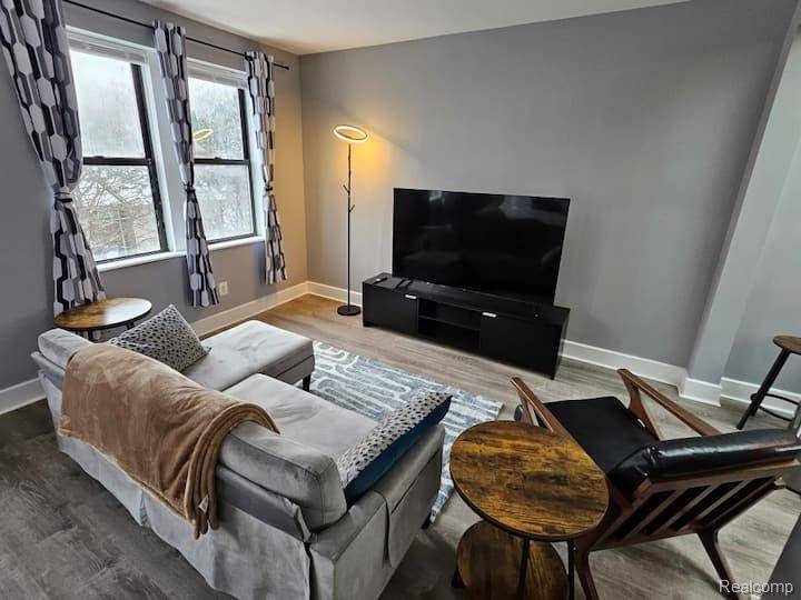 7740 3rd ST #105, Detroit, MI 48202