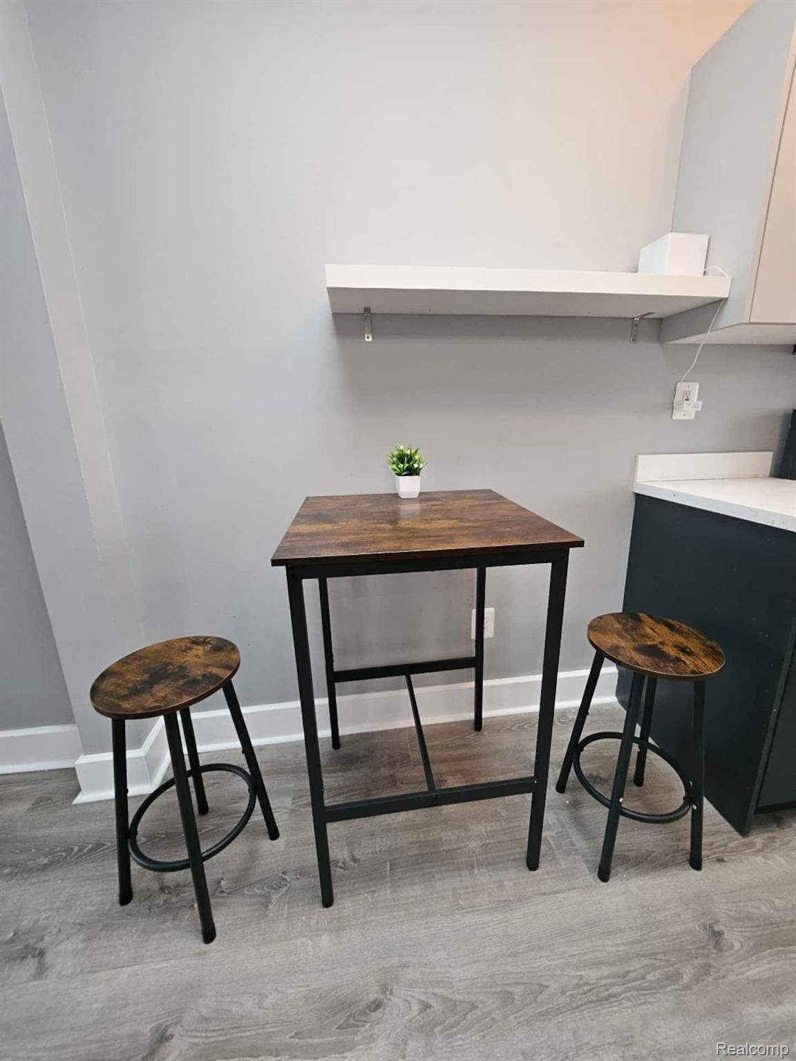 7740 3rd ST #105, Detroit, MI 48202