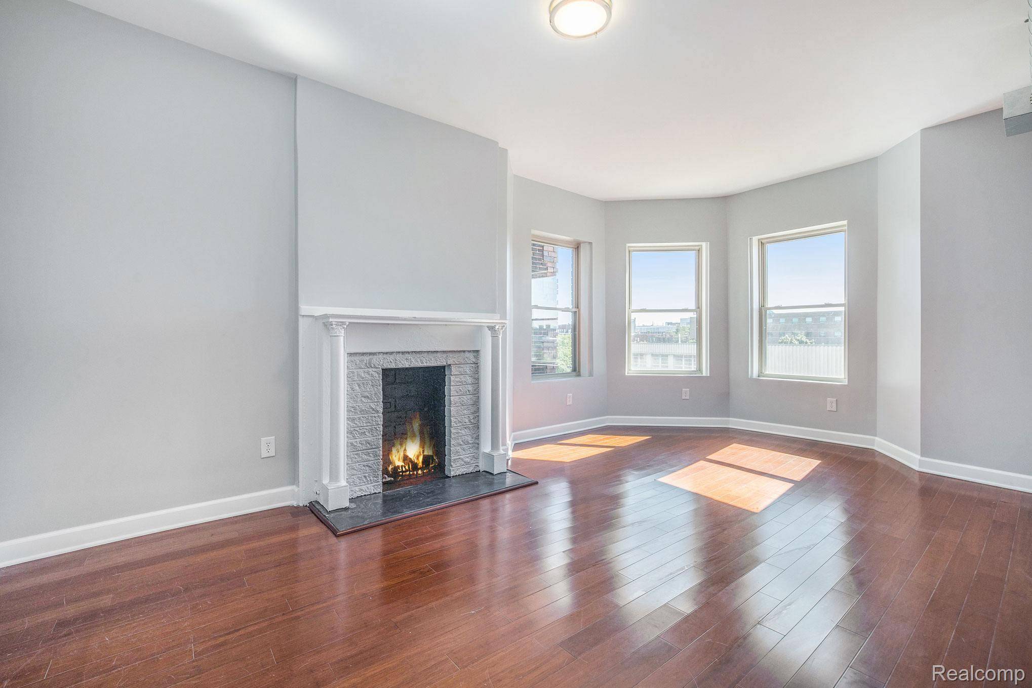 5764 Woodward AVE, Detroit, MI 48202