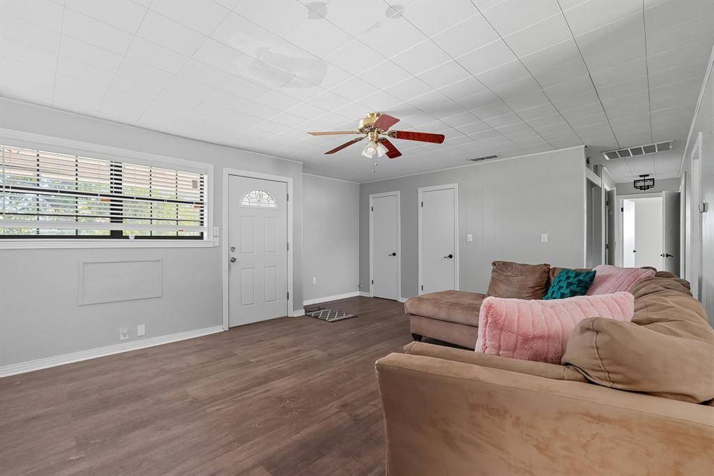 1452 Mccarty Street, Aspermont, TX 79502