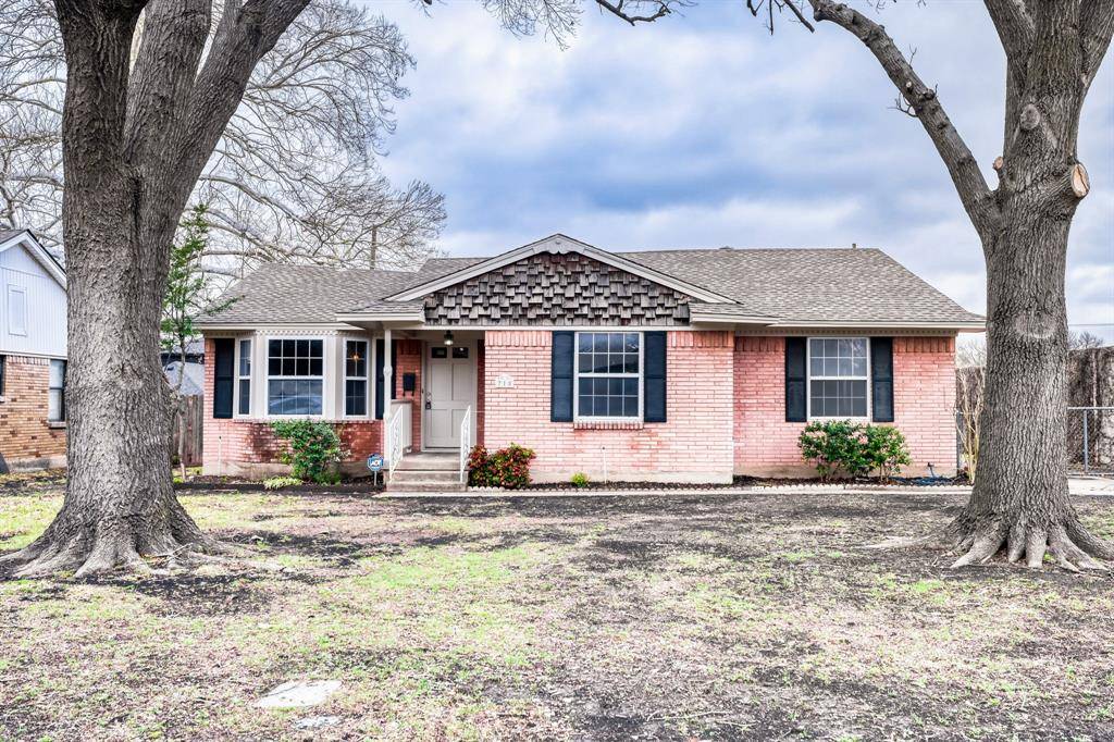 718 Devonshire Drive, Richardson, TX 75080