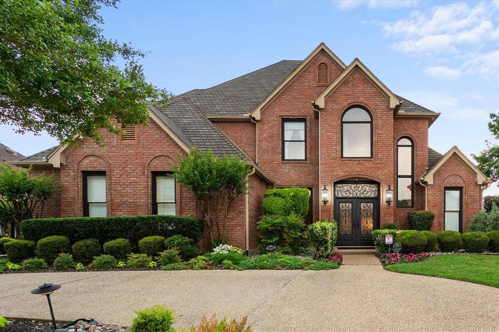 719 Morningside Drive, Mansfield, TX 76063