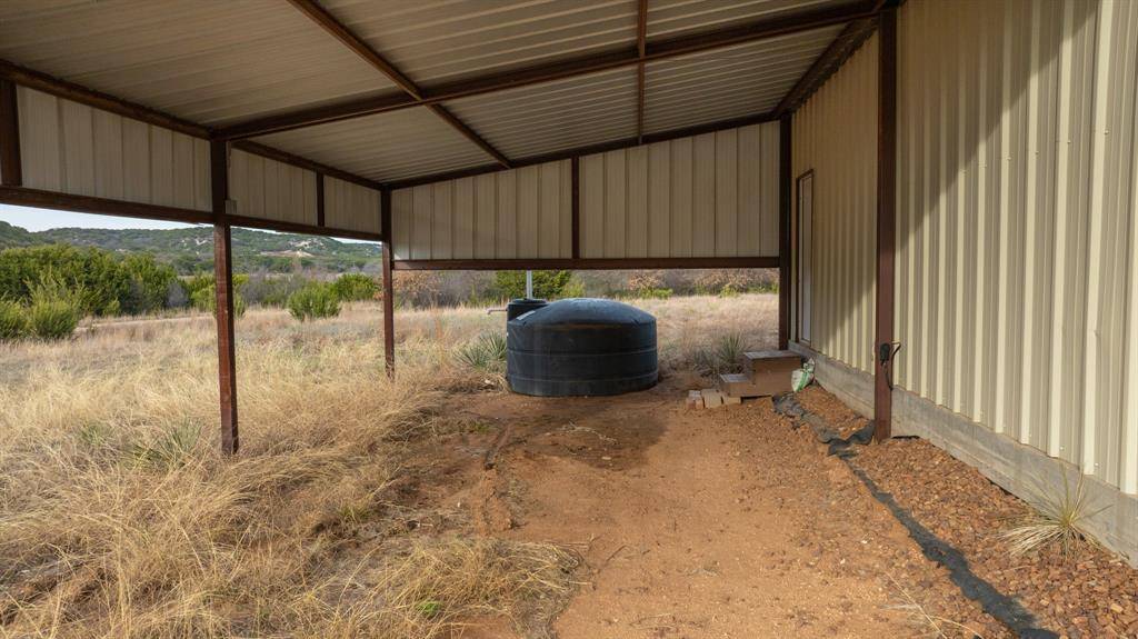 6510 US HWY-83, Ovalo, TX 79541