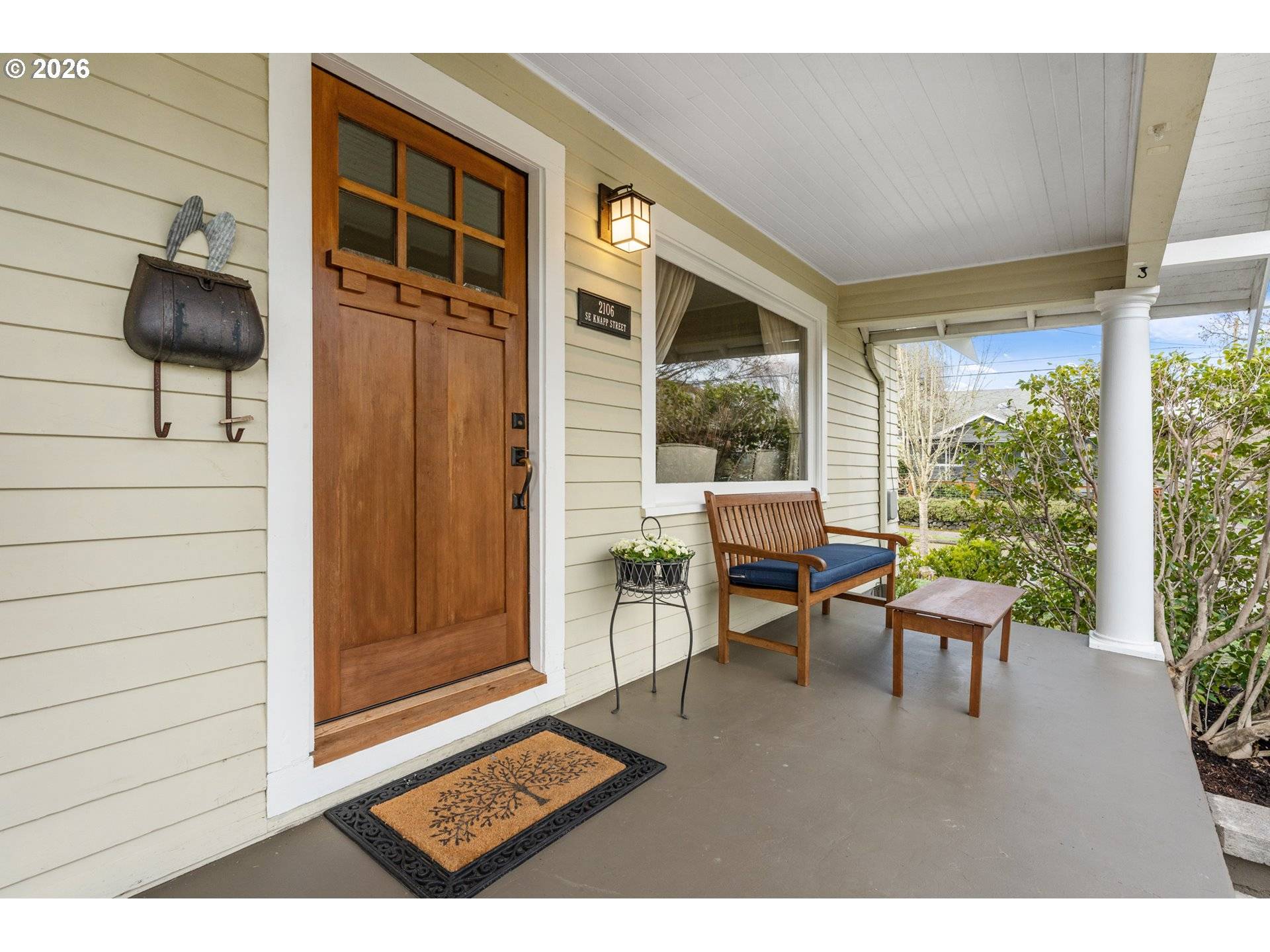 2106 SE KNAPP ST, Portland, OR 97202