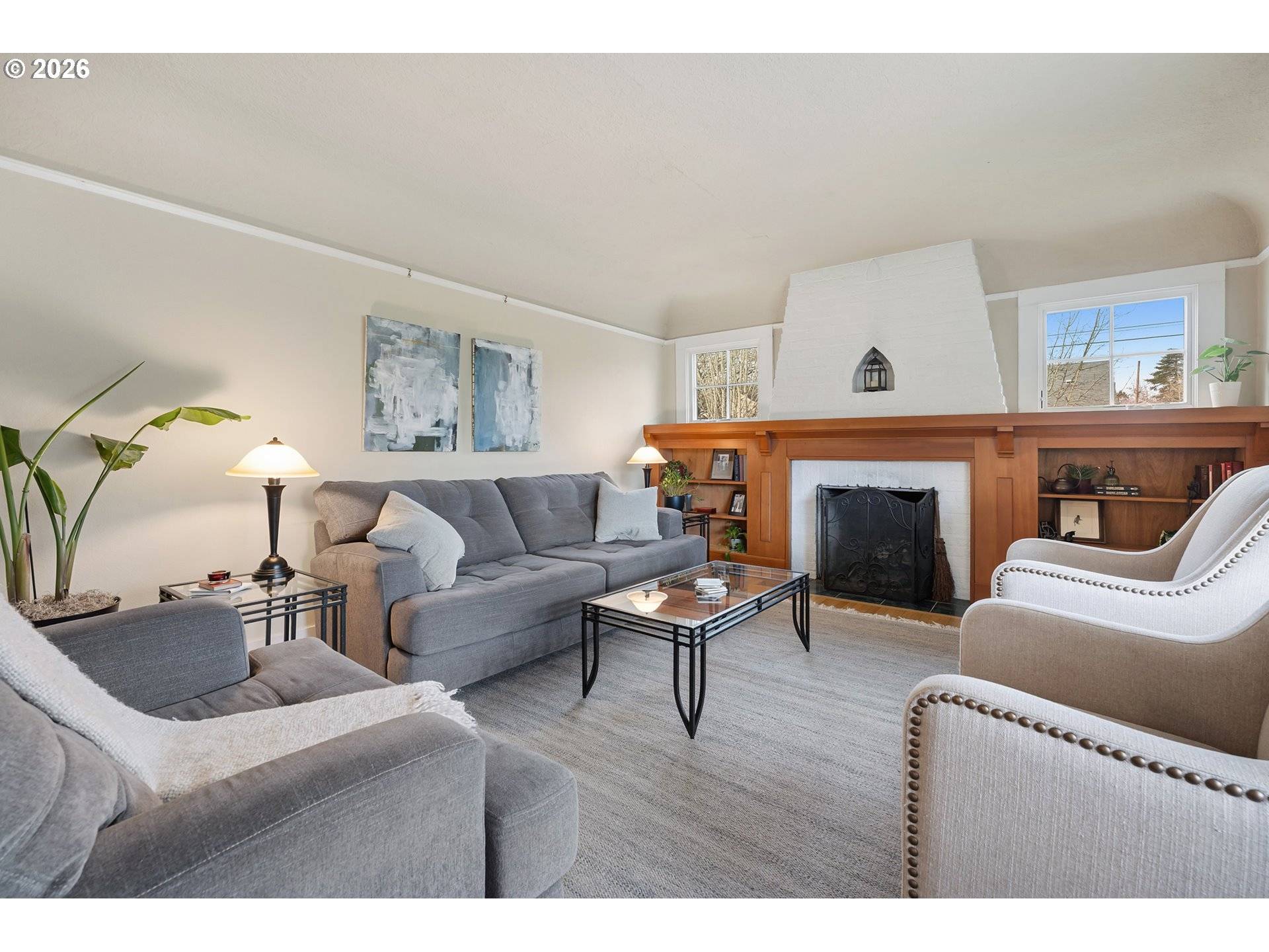 2106 SE KNAPP ST, Portland, OR 97202