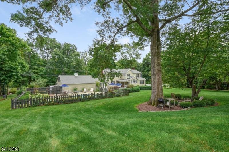 42 Washington Valley Rd, Mendham Twp., NJ 07960