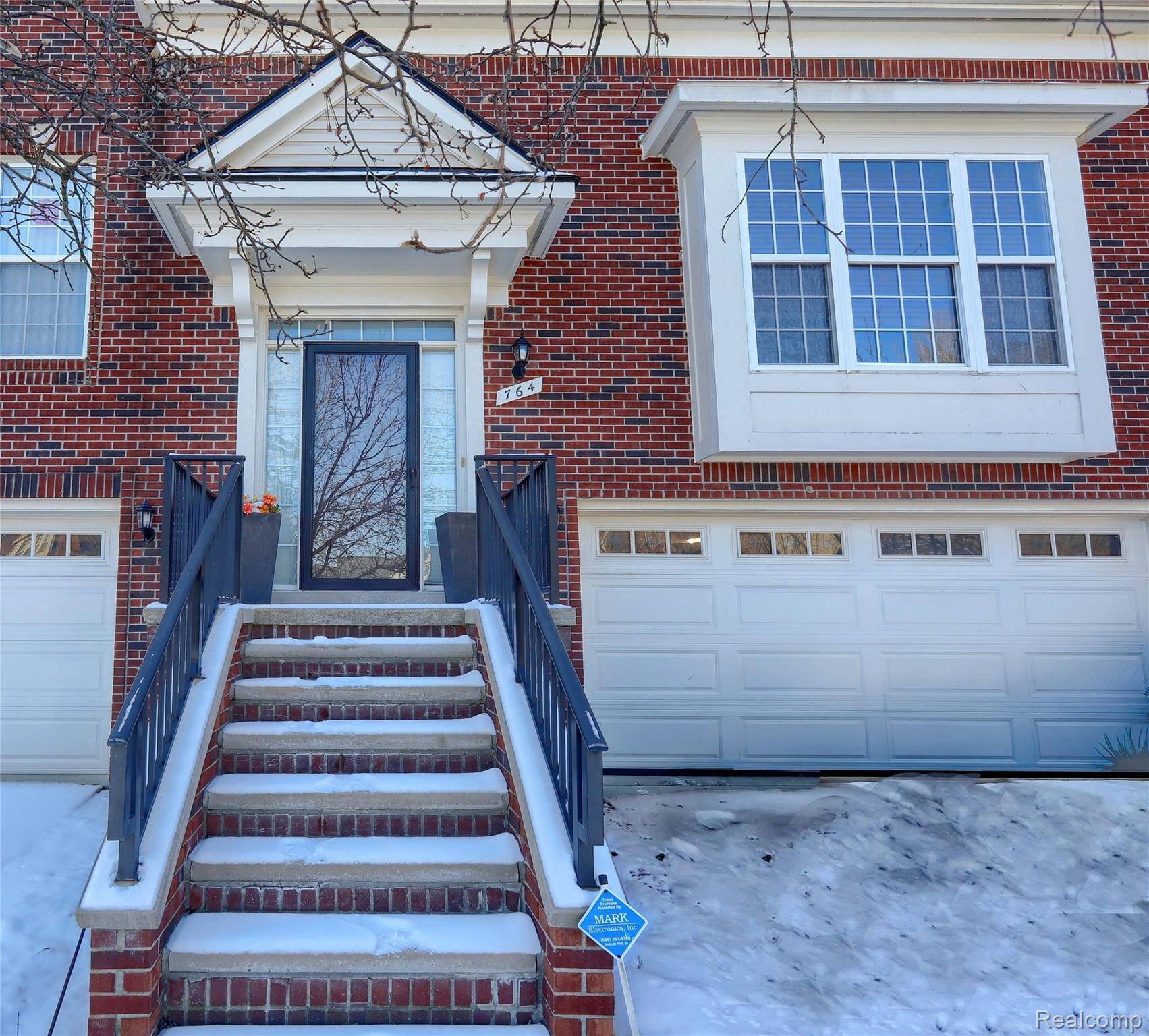 764 Red Run DR #34, Troy, MI 48085