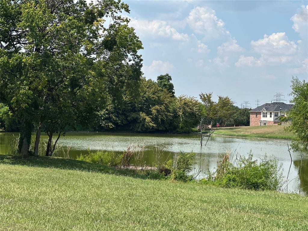 1608 Lakeview, Desoto, TX 75115