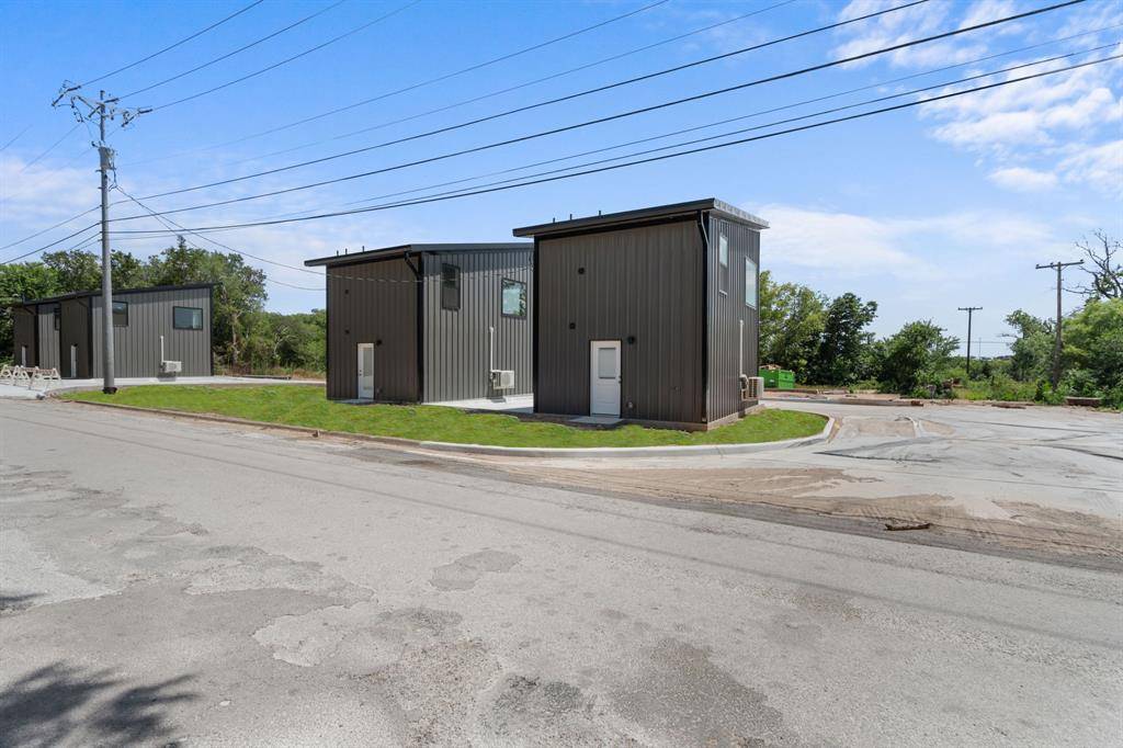 802 Old Wise Road, Bowie, TX 76230