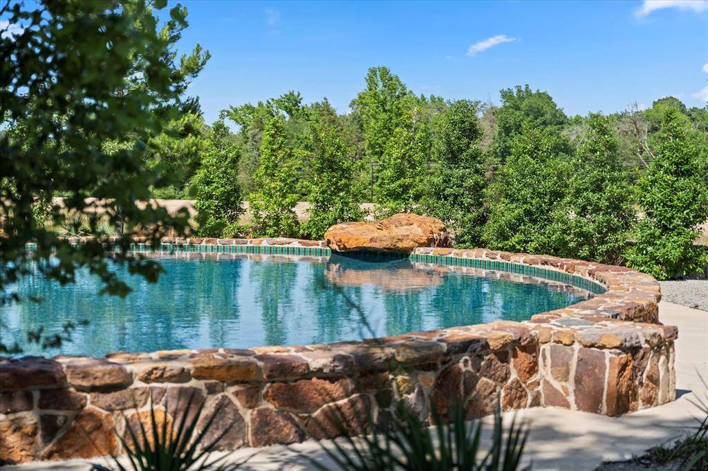 6114 HWY 37 Highway, Mount Vernon, TX 75494