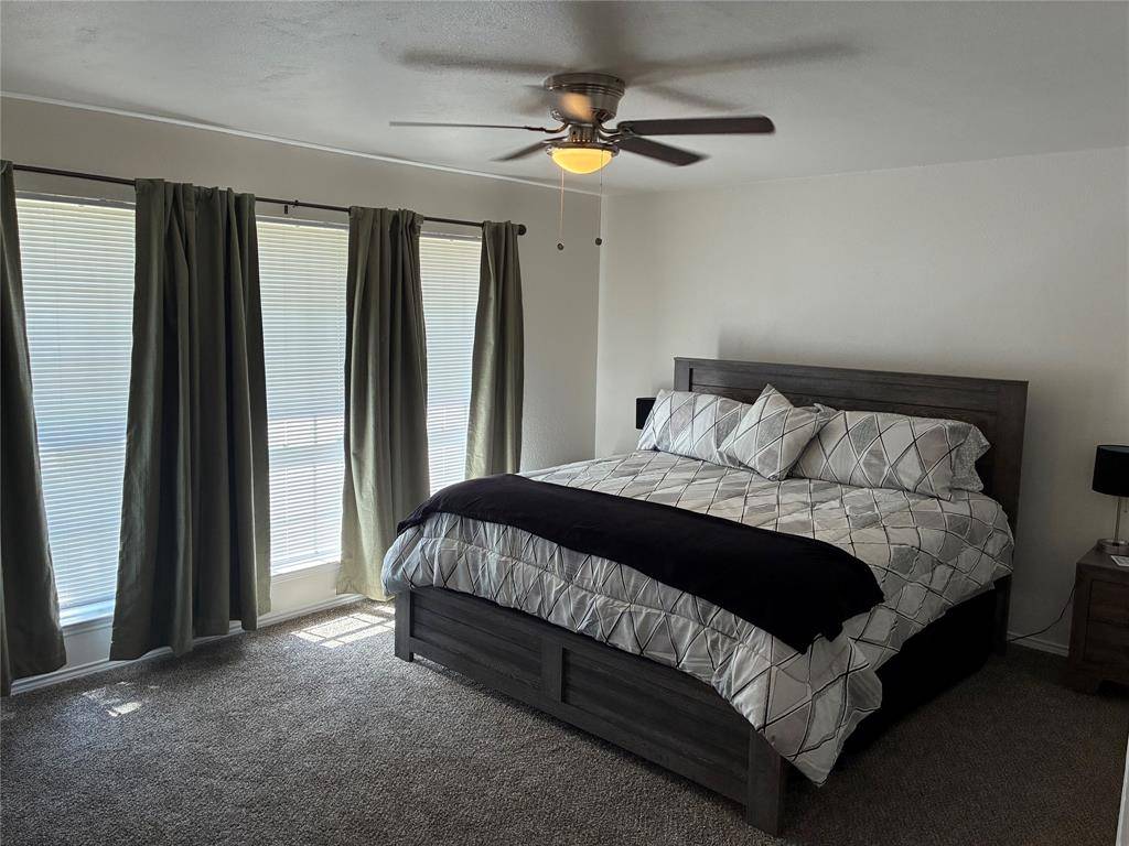 509 Crowley Road, Arlington, TX 76012