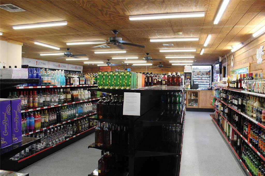 805 E Hall Street, Bangs, TX 76823