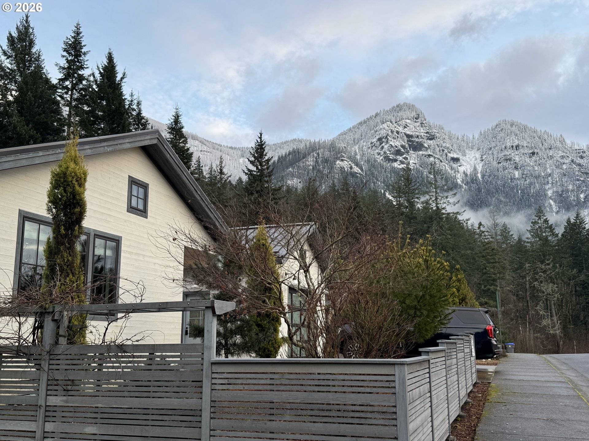 922 SW SPELLING PL, Cascade Locks, OR 97014