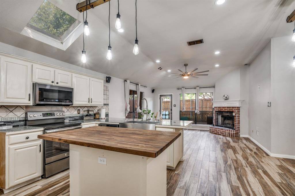 5005 Bradley Lane, Arlington, TX 76017