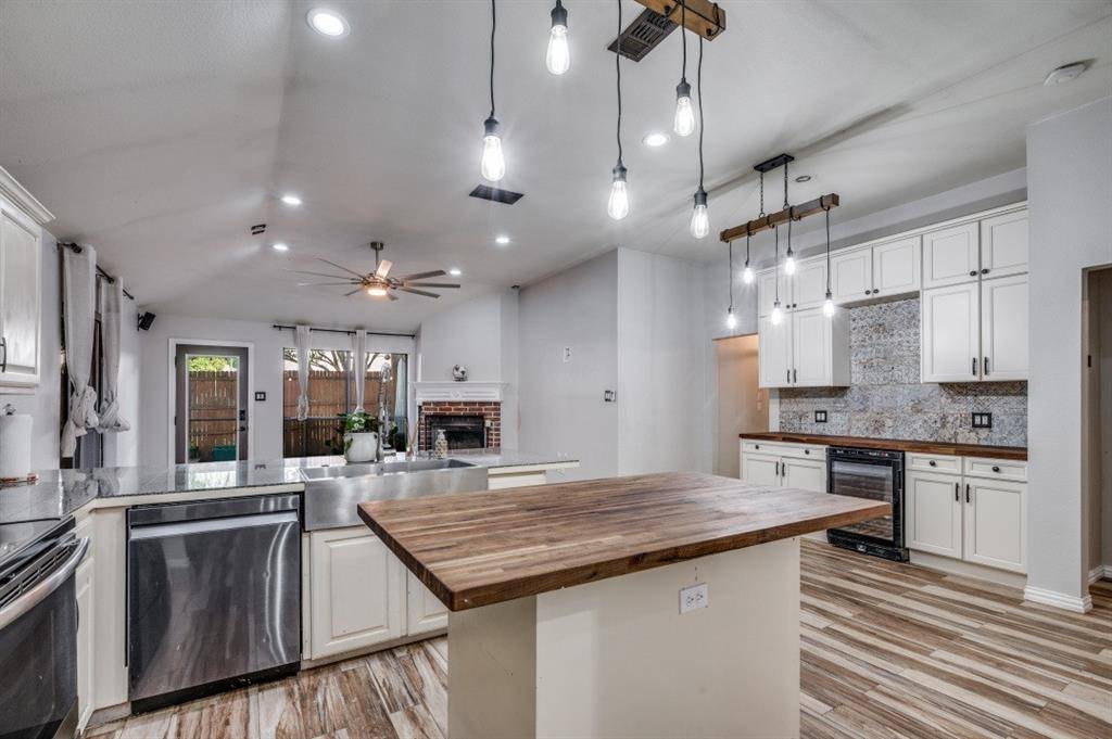 5005 Bradley Lane, Arlington, TX 76017