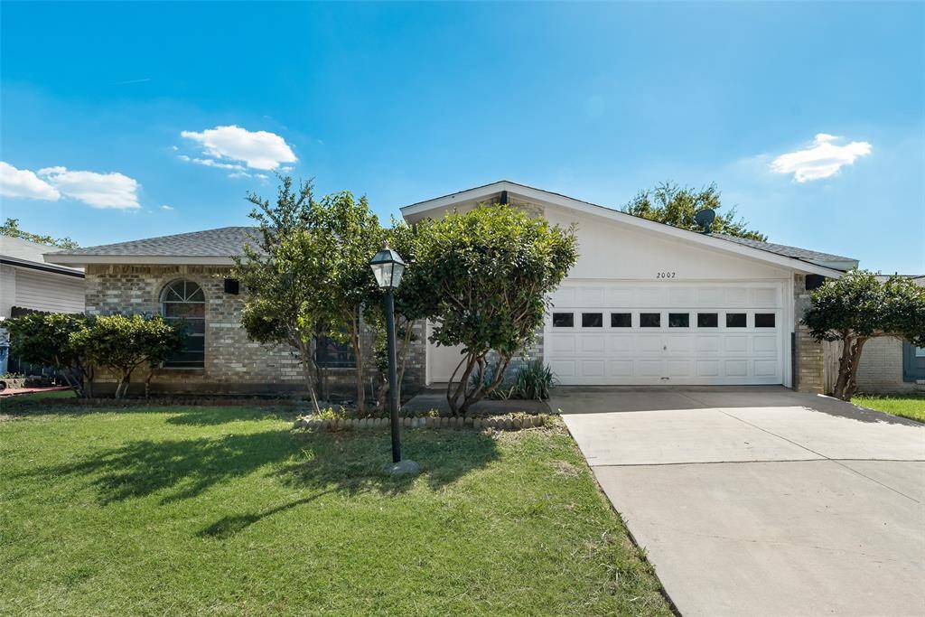 2002 Rose Hill Road, Carrollton, TX 75007