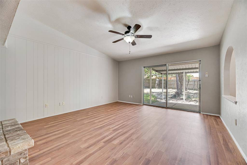 2002 Rose Hill Road, Carrollton, TX 75007