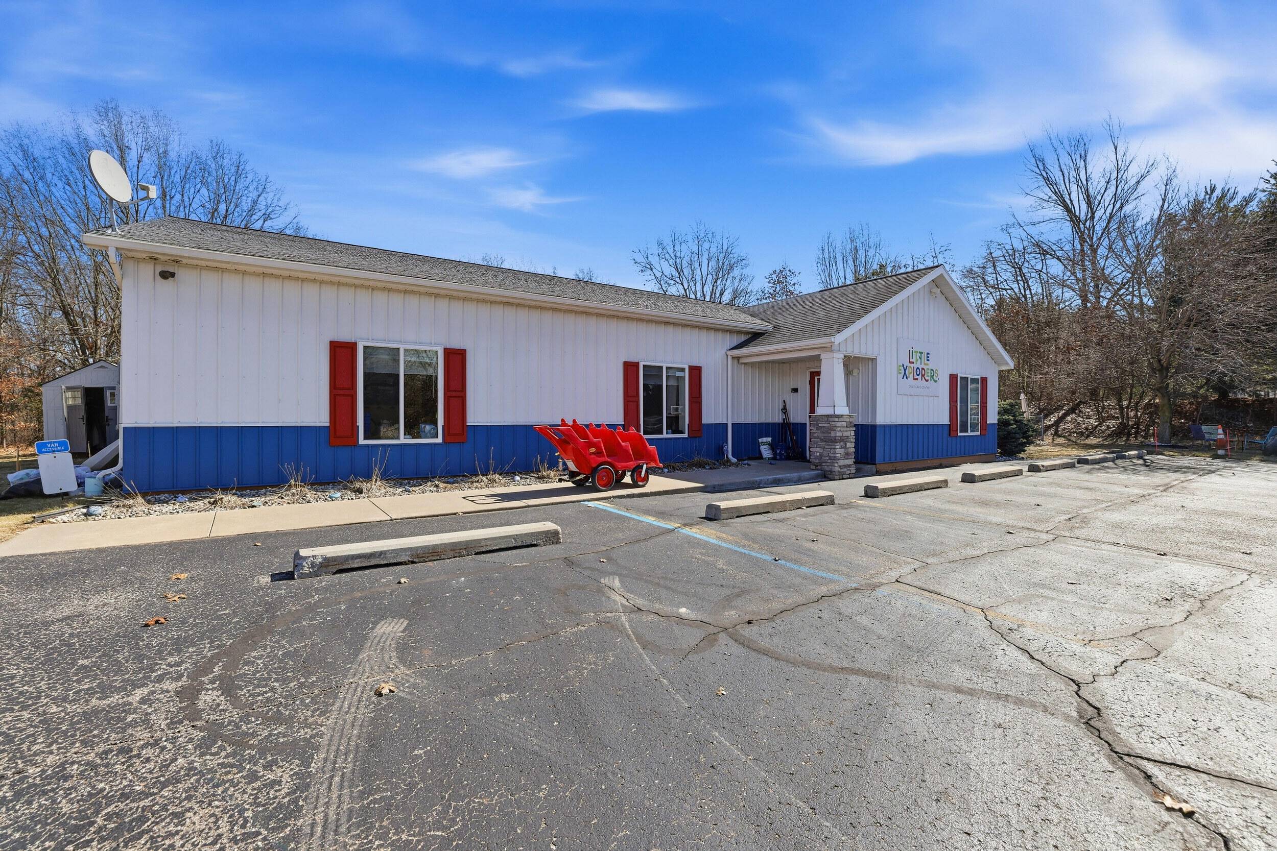 11560 Holmden CT NE, Oakfield Twp, MI 49341