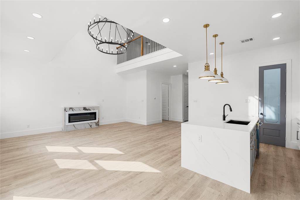 114 Willow Lane, Roanoke, TX 76262