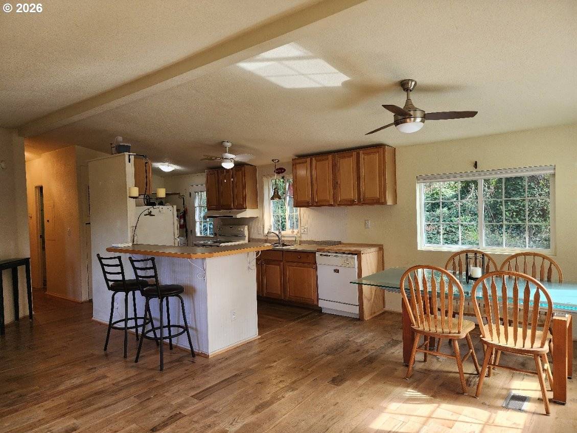 307 12TH ST, Port Orford, OR 97465