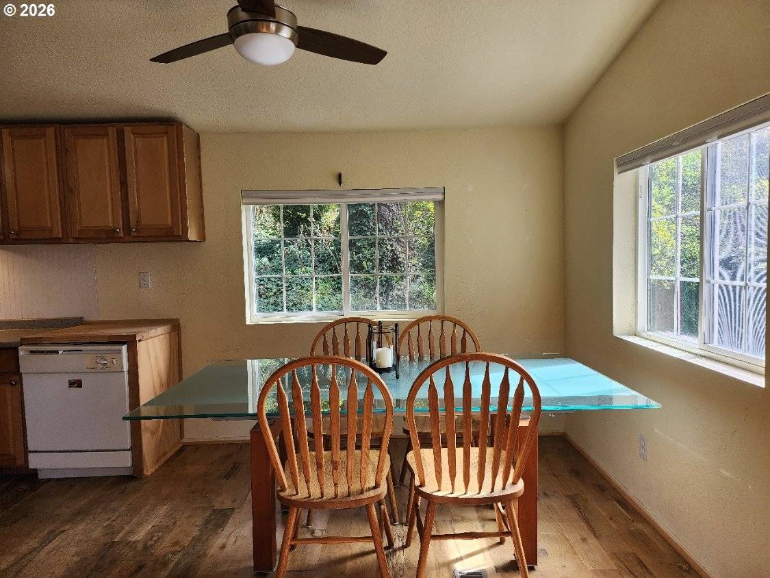 307 12TH ST, Port Orford, OR 97465