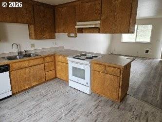 421/425 S 58TH ST, Springfield, OR 97478