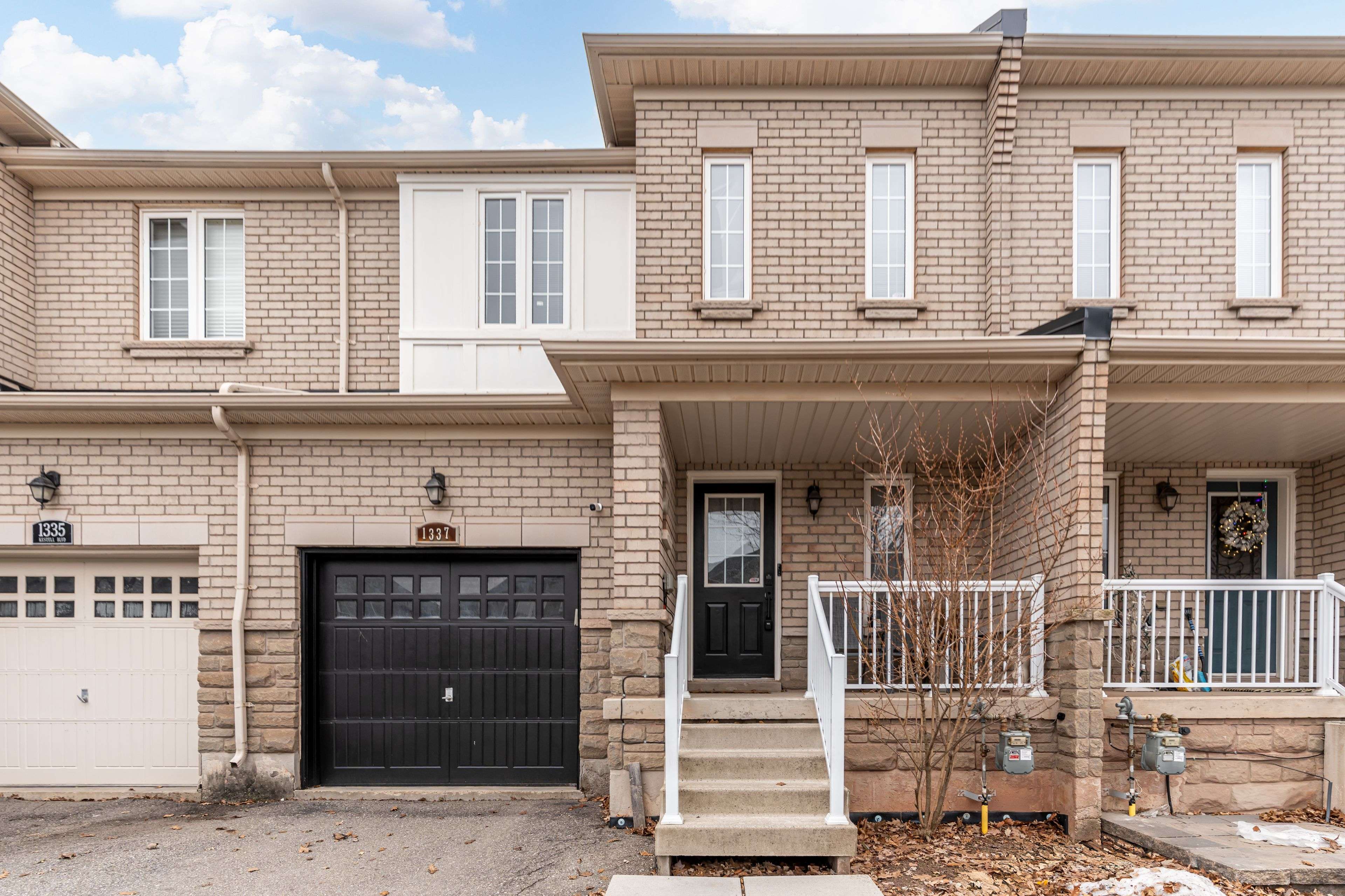 1337 Kestell BLVD, Oakville, ON L6H 0C8