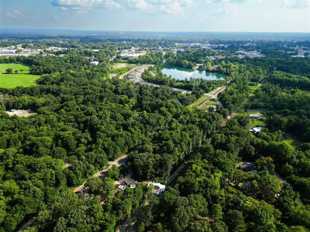 900 Cream Level, Athens, TX 75751