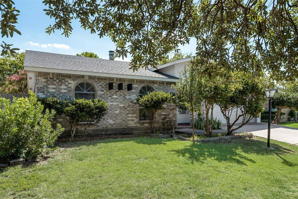 2002 Rose Hill Road, Carrollton, TX 75007