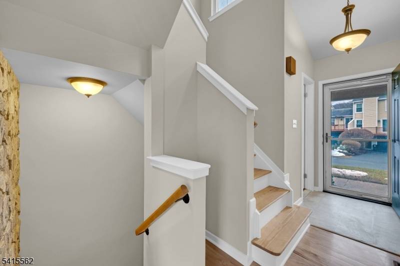 28 Grosbeak Dr, Allamuchy Twp., NJ 07840