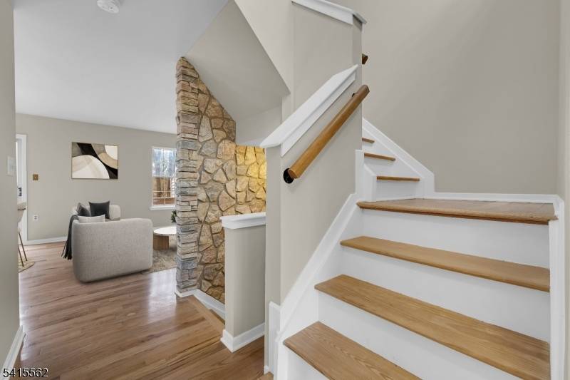 28 Grosbeak Dr, Allamuchy Twp., NJ 07840