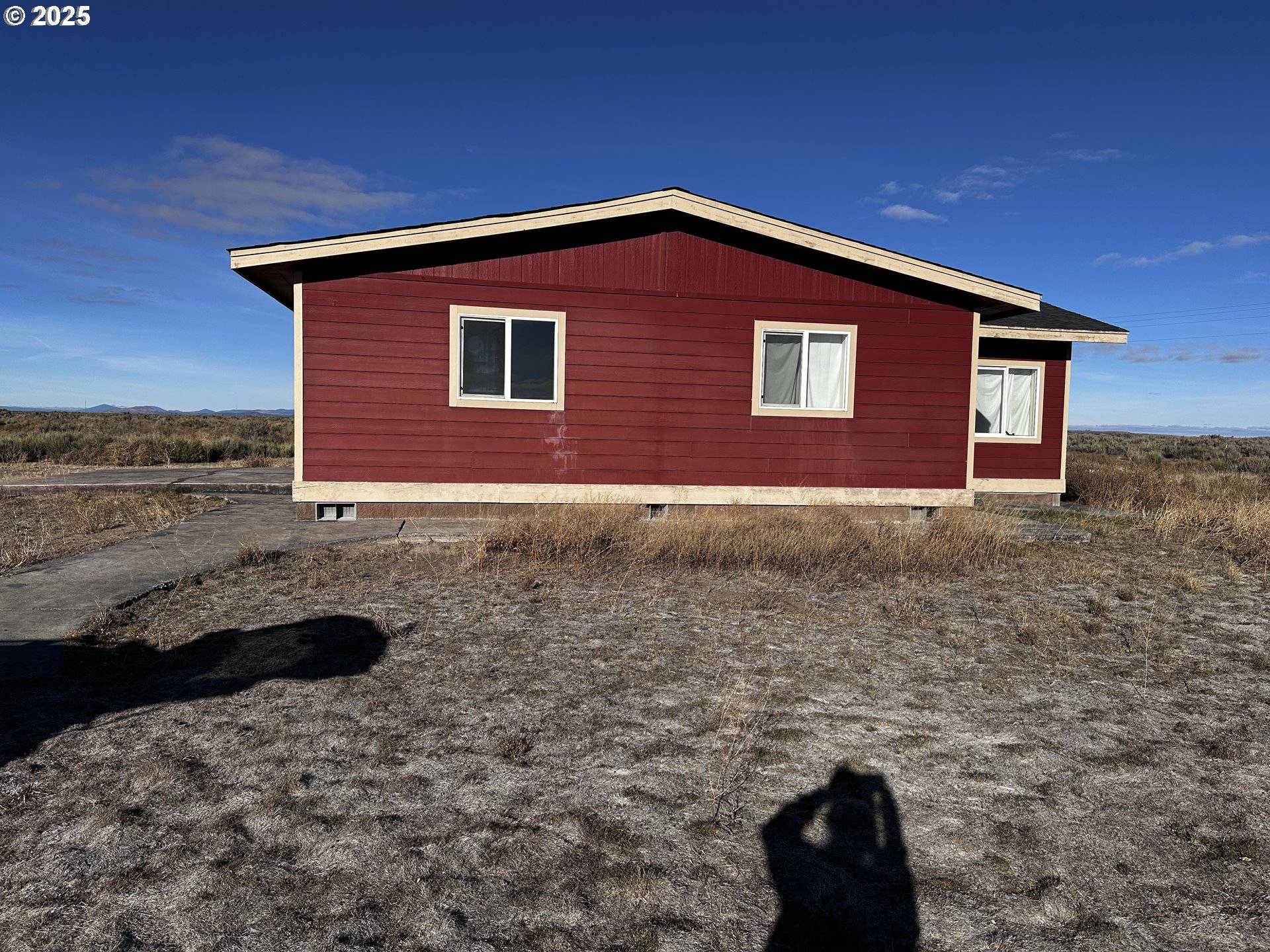 46864 TUCKER RD, Christmas Valley, OR 97641