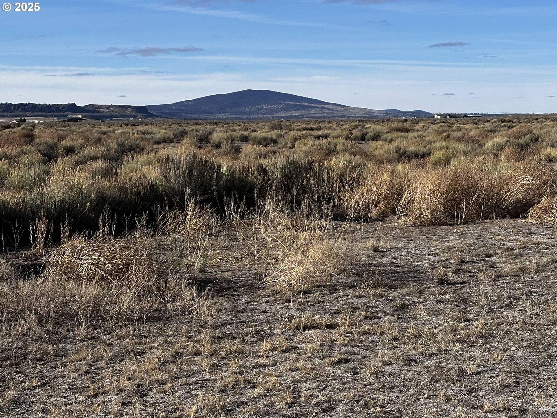 46864 TUCKER RD, Christmas Valley, OR 97641