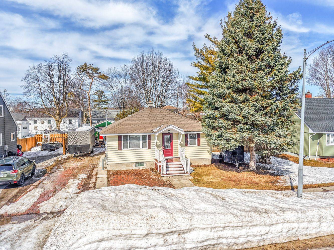 311 Hilda ST, Orillia, ON L3V 1J3