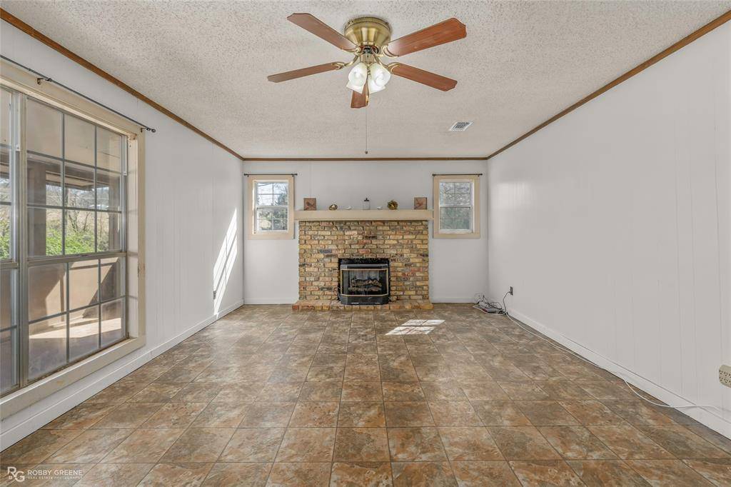 203 Thomas Road, Athens, LA 71003