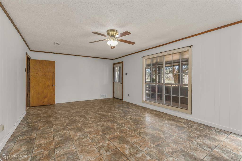 203 Thomas Road, Athens, LA 71003