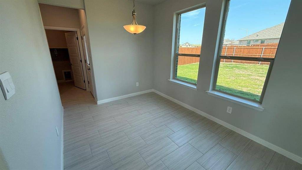 105 SEABISCUIT Court, Granbury, TX 76049