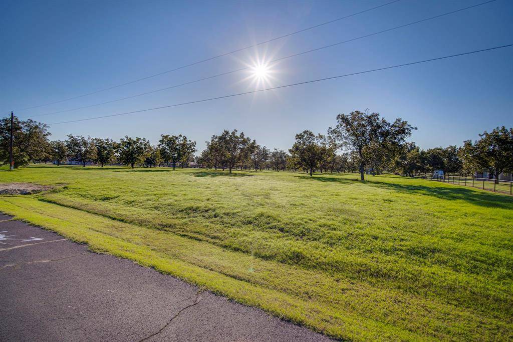 1917 Burkett Court, Cleburne, TX 76033