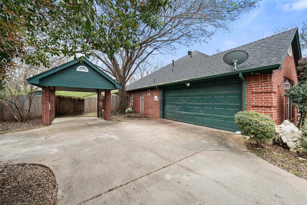 303/305 Cecile Court, Arlington, TX 76013